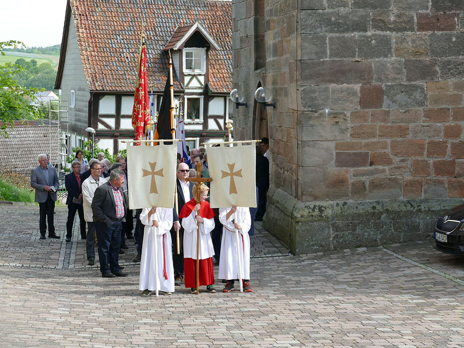 Bittprozession an Christi Himmelfahrt (Foto: Karl-Franz Thiede)